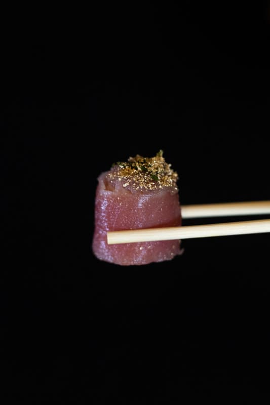 2. Jou de Atum com ouro